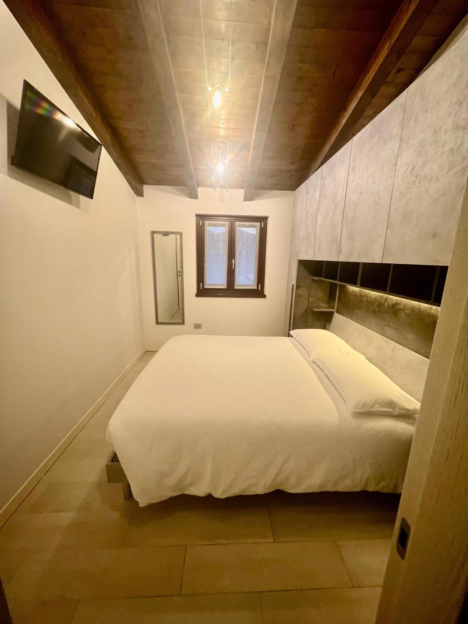 Il Bacio Del Sole Appartement Lovere Buitenkant foto